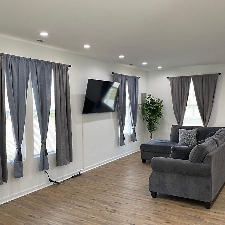 Villa The Chesapeake Gray Norfolk Exterior foto